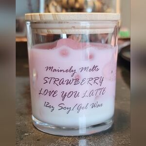 Mainely Melts Strawberry Love You Latte Soy/Gel Wax Candle